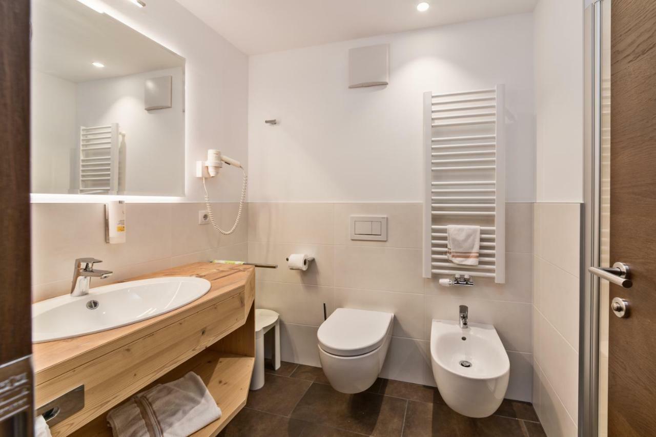 Hotel Moritz Добб'яко Екстер'єр фото