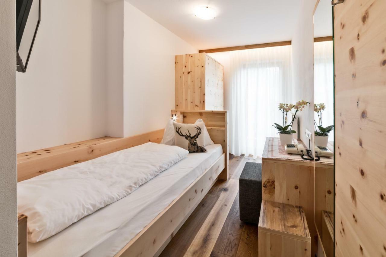 Hotel Moritz Добб'яко Екстер'єр фото