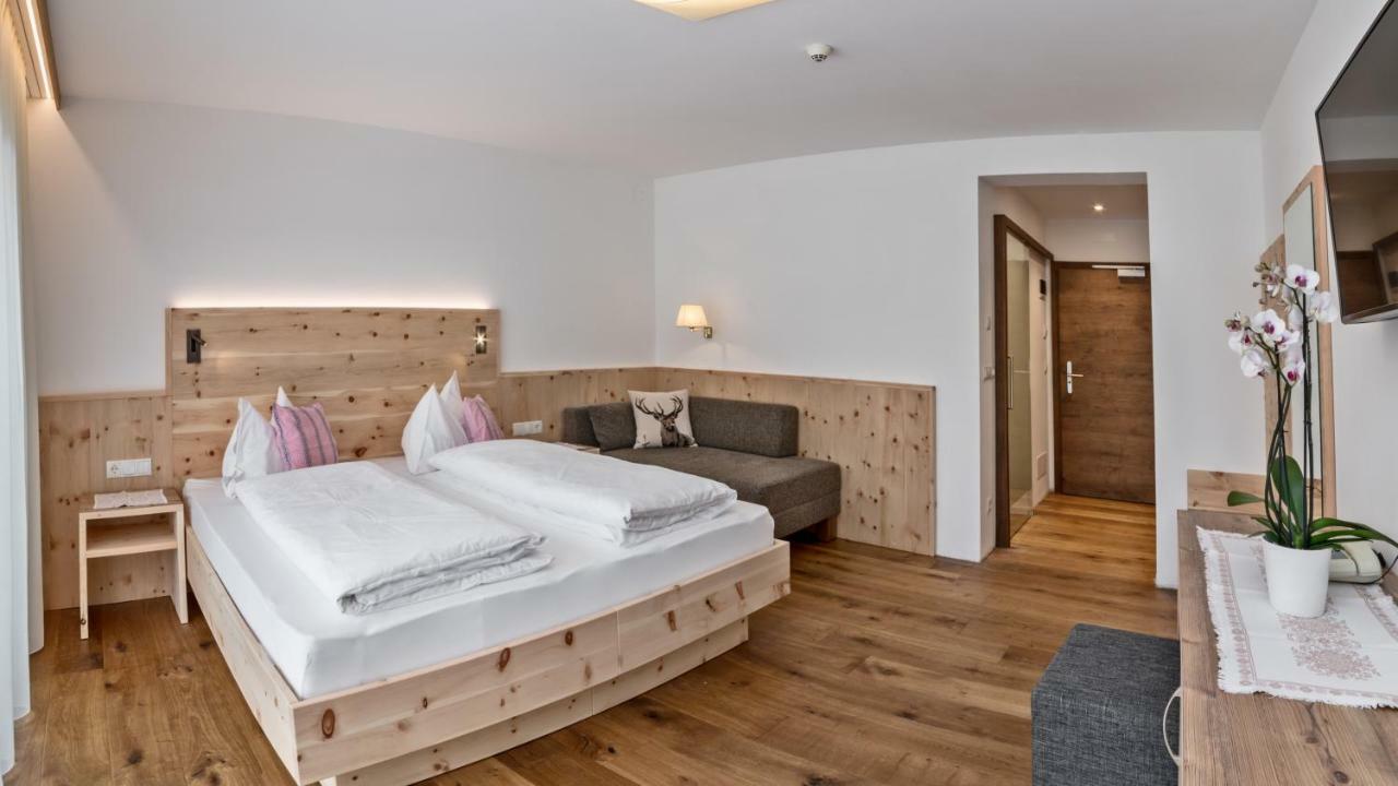 Hotel Moritz Добб'яко Екстер'єр фото