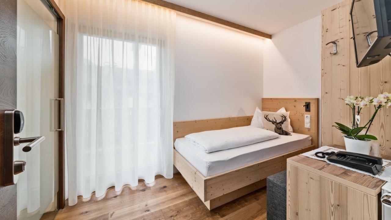 Hotel Moritz Добб'яко Екстер'єр фото